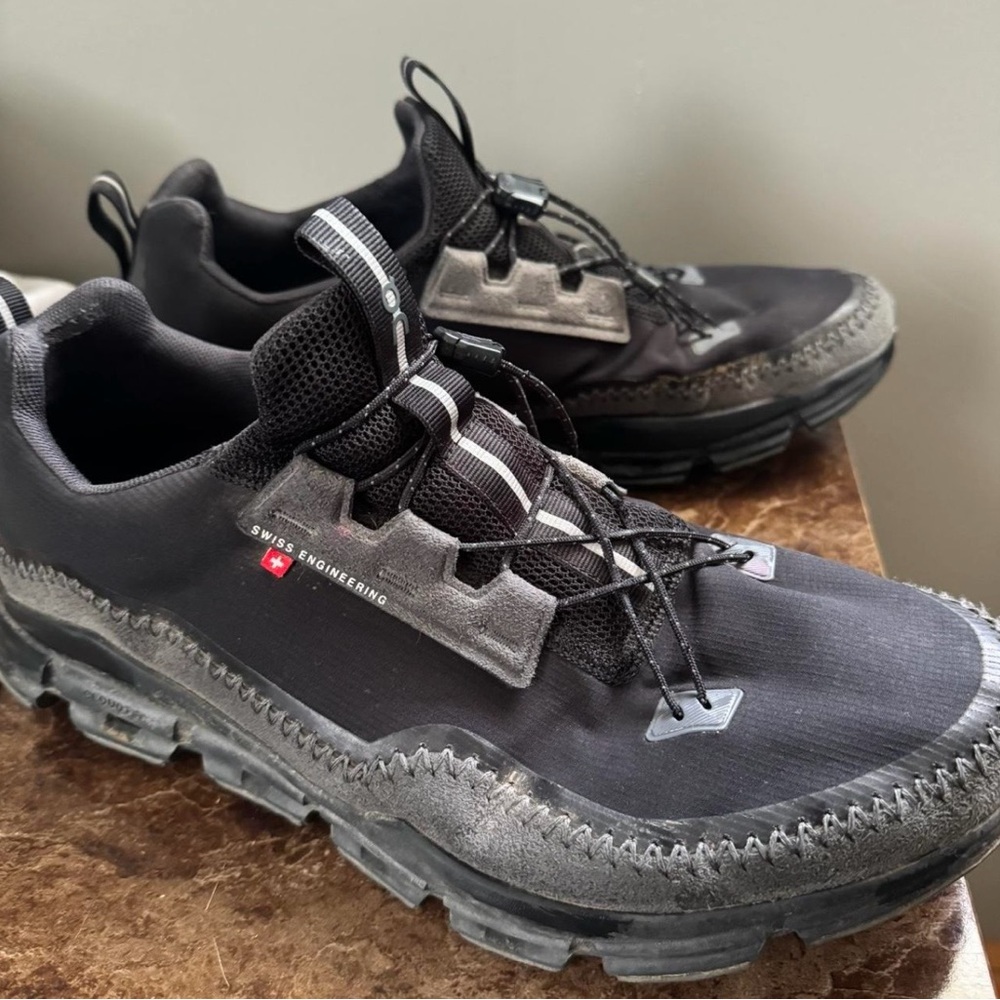 Swiss Engineering Men's Black Athletic Shoes